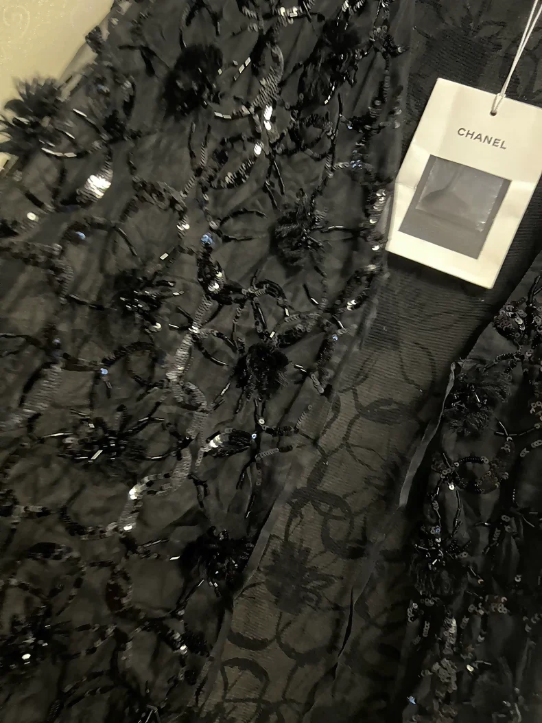 Chanel 21s black dress - Image 4