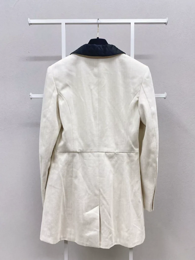 Chanel 21S ecru and black denim jacket - Image 2