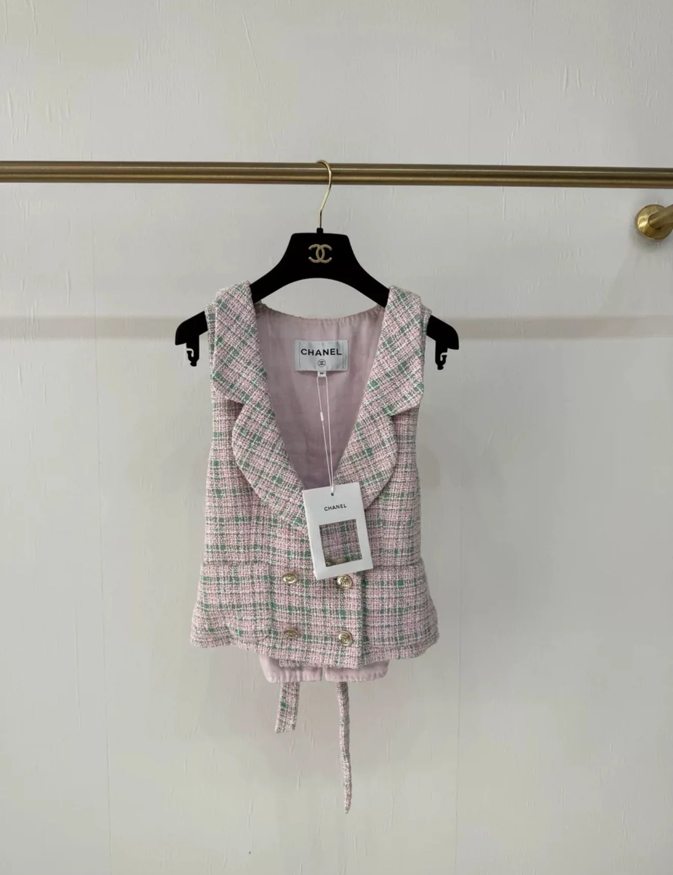 Chanel 21S pink green tweed check vest jacket