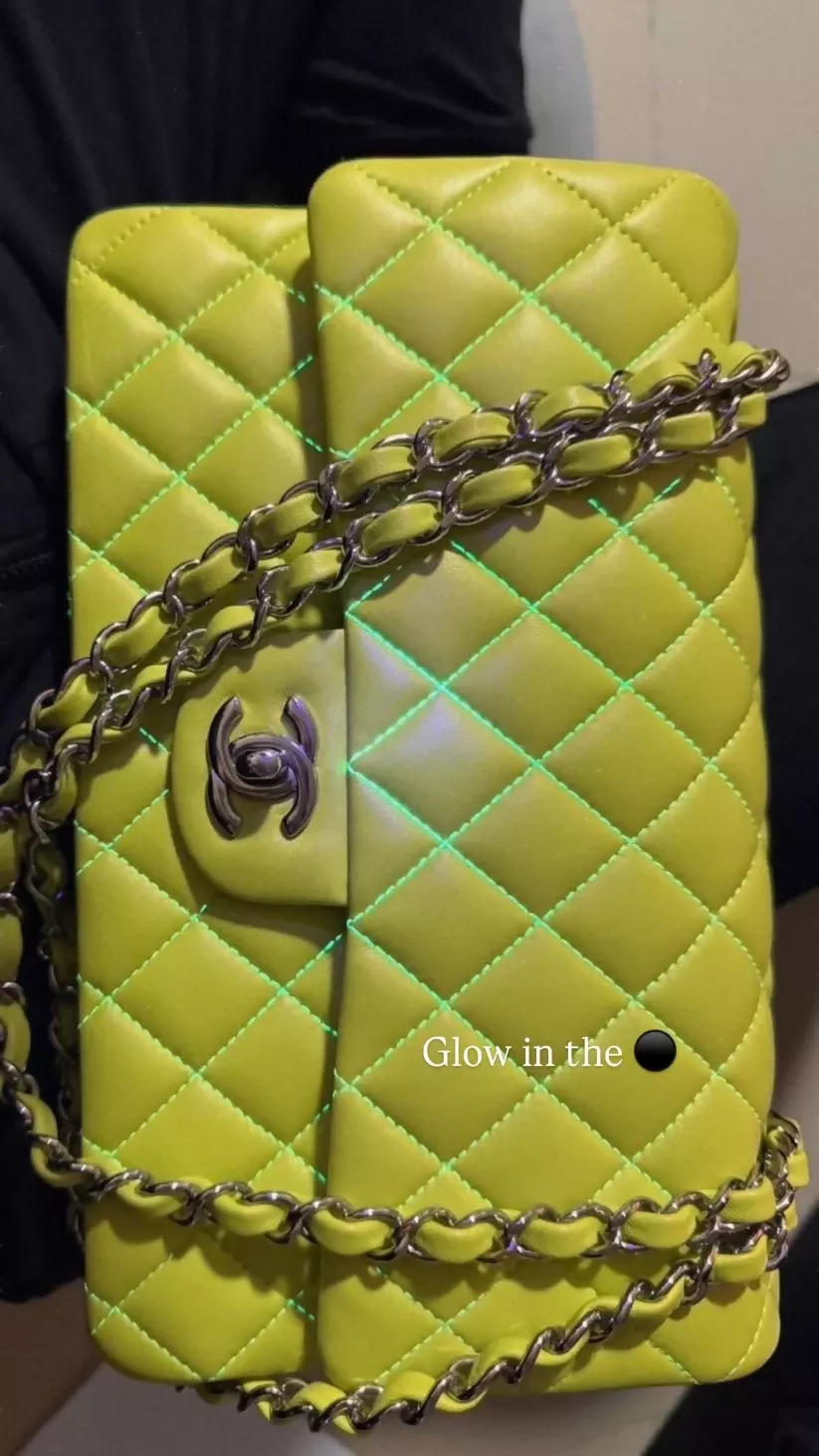 Chanel 21S Yellow Neon Lambskin Medium Classic Flap Bag - Image 5