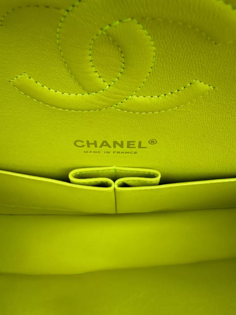 Chanel 21S Yellow Neon Lambskin Medium Classic Flap Bag - Image 7