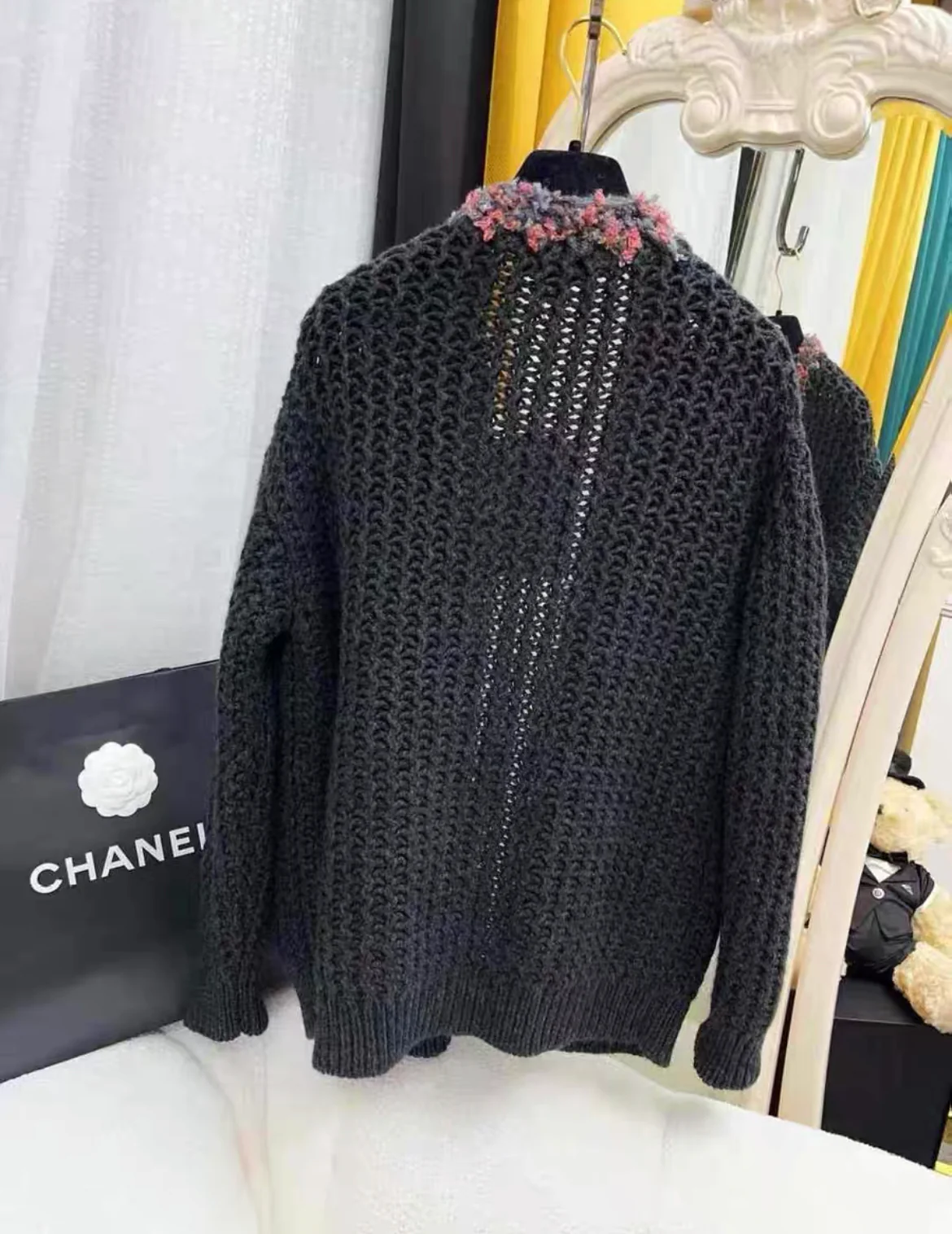 Chanel 22A cardigan size 34/36 - Image 4
