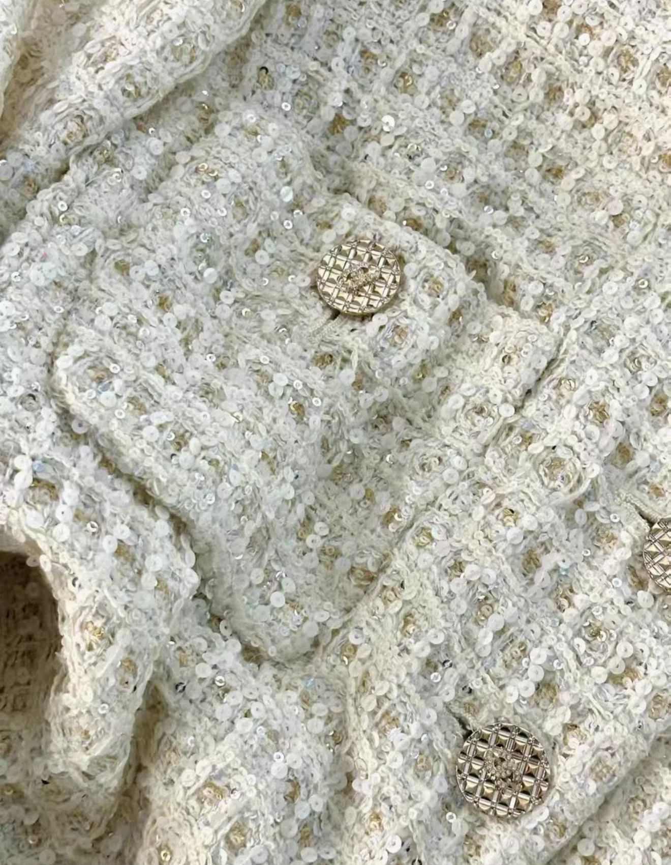 Chanel 22A White écru Sequinned Long Coat 42FR - Image 6