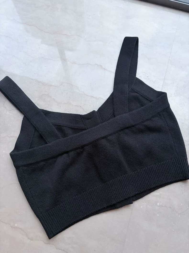 Chanel 22B Black Cashmere top with charms - Image 5