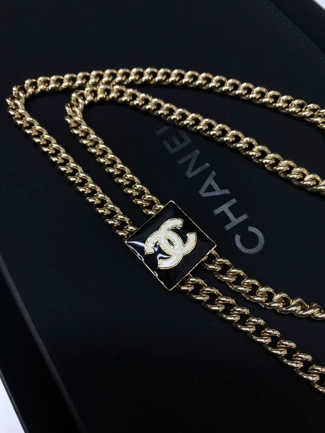 Chanel 22B black enamel double C necklace - Image 3