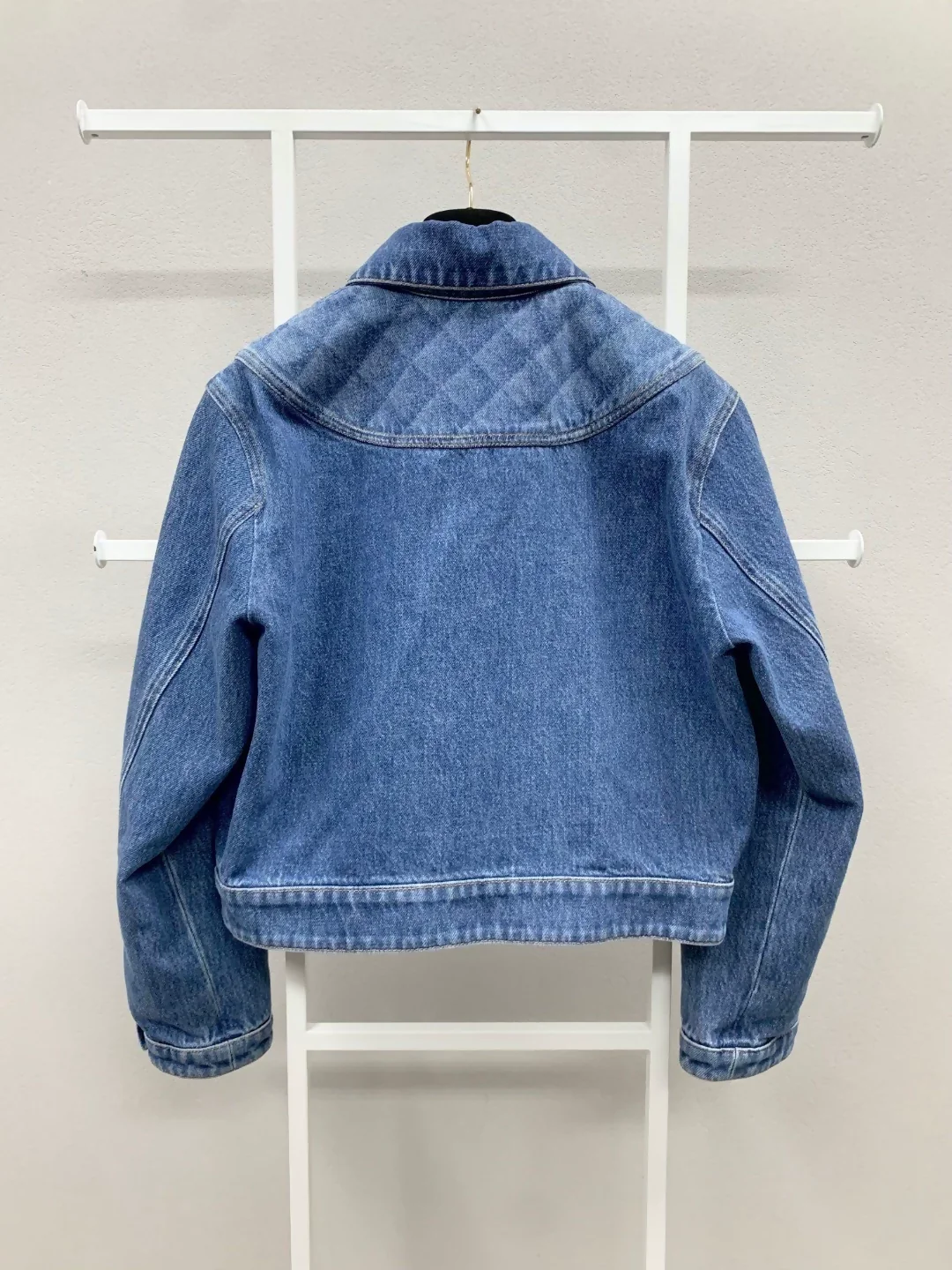 Chanel 22b blue denim jacket - Image 2