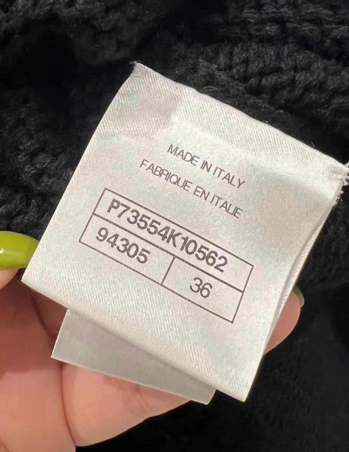 Chanel 22B multi-element cashmere cardigan, black with light gold metal buttons - Image 3