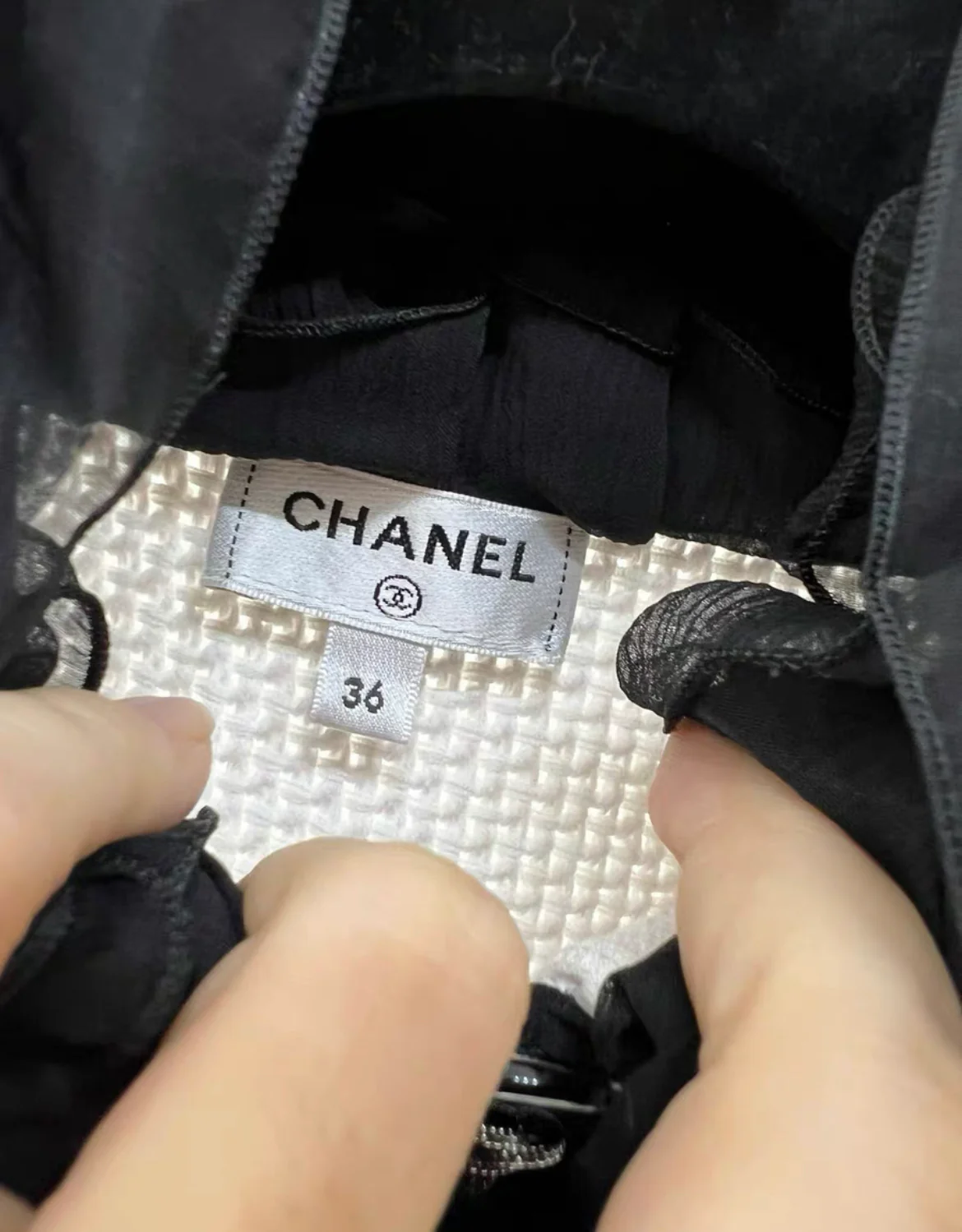 Chanel 22C Black voile collar white dress size 36 - Image 4