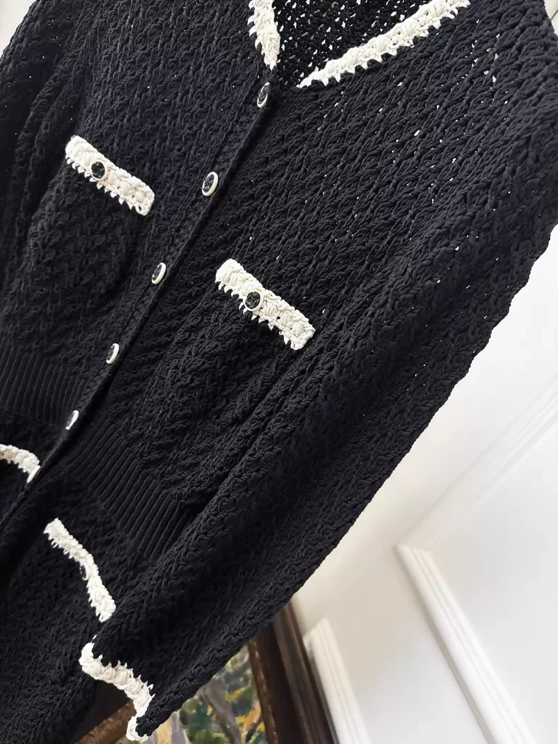 Chanel 22C Black and White Woven Camellia Button-Down Dress - Image 3