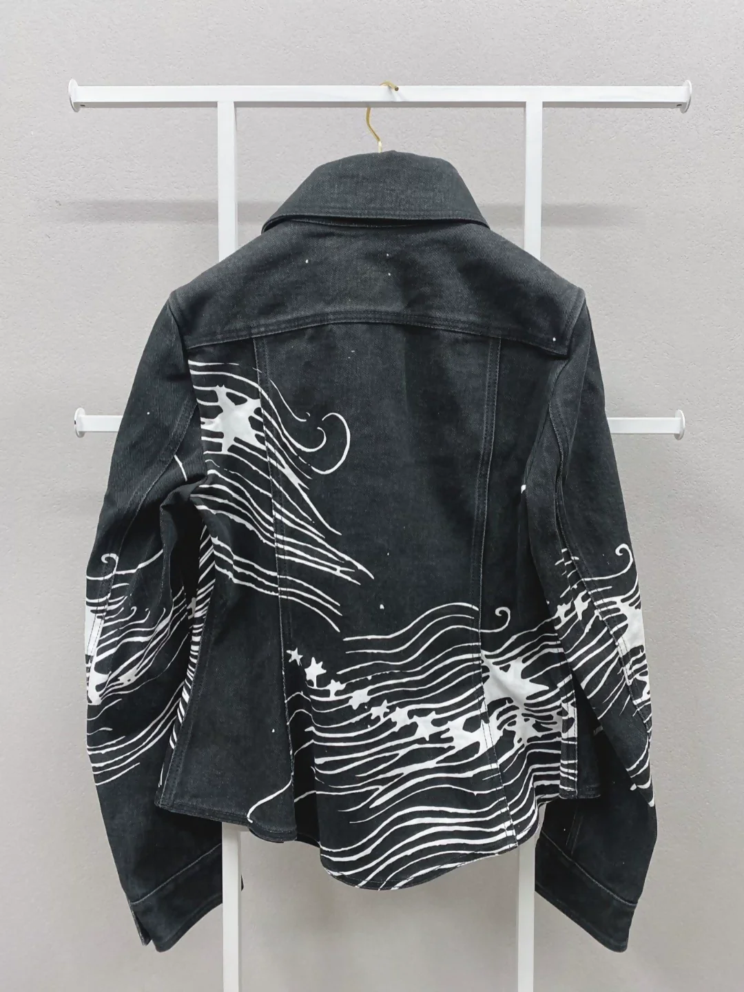 Chanel 22C black denim jacket - Image 2