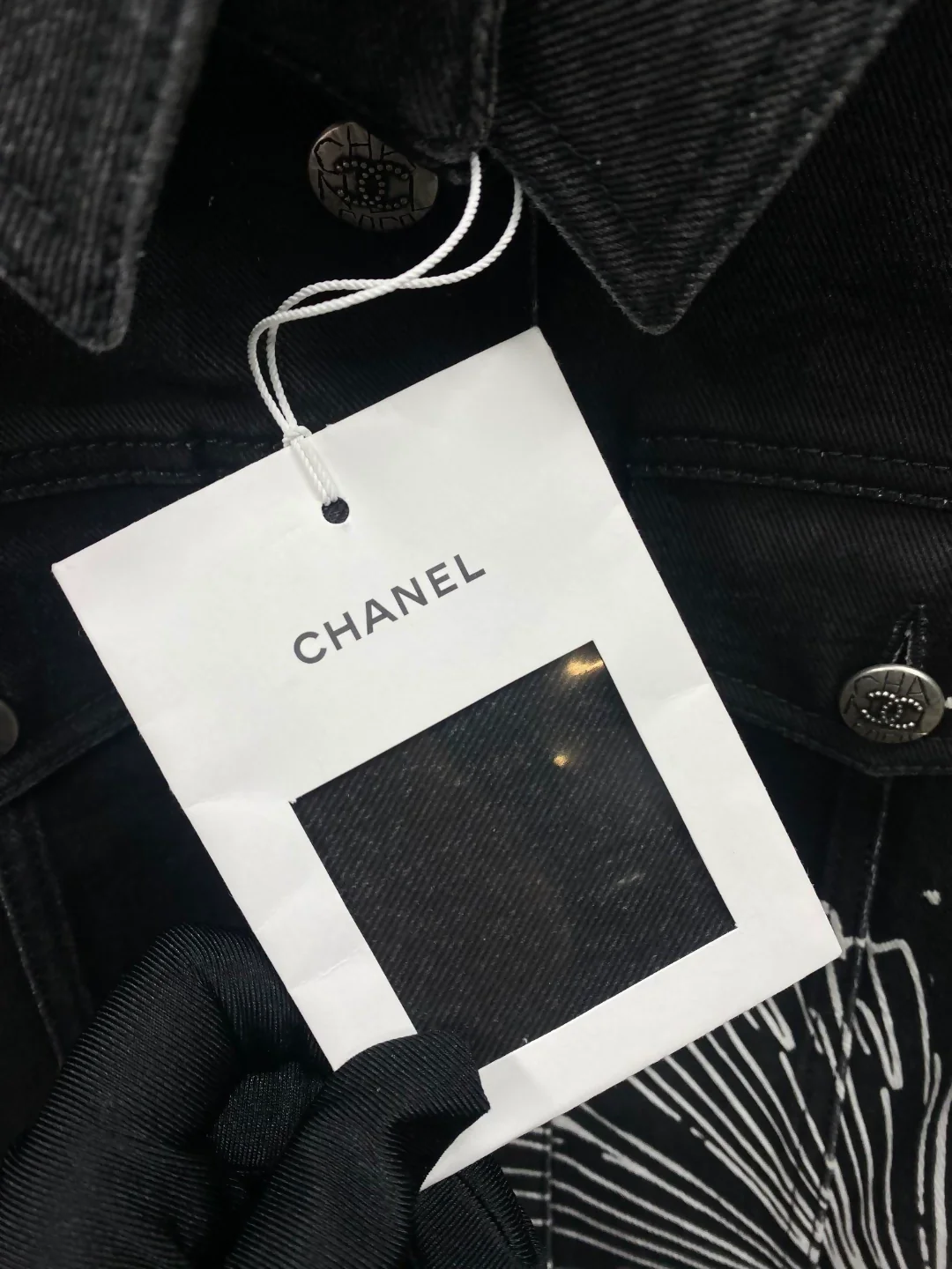 Chanel 22C black denim jacket - Image 3