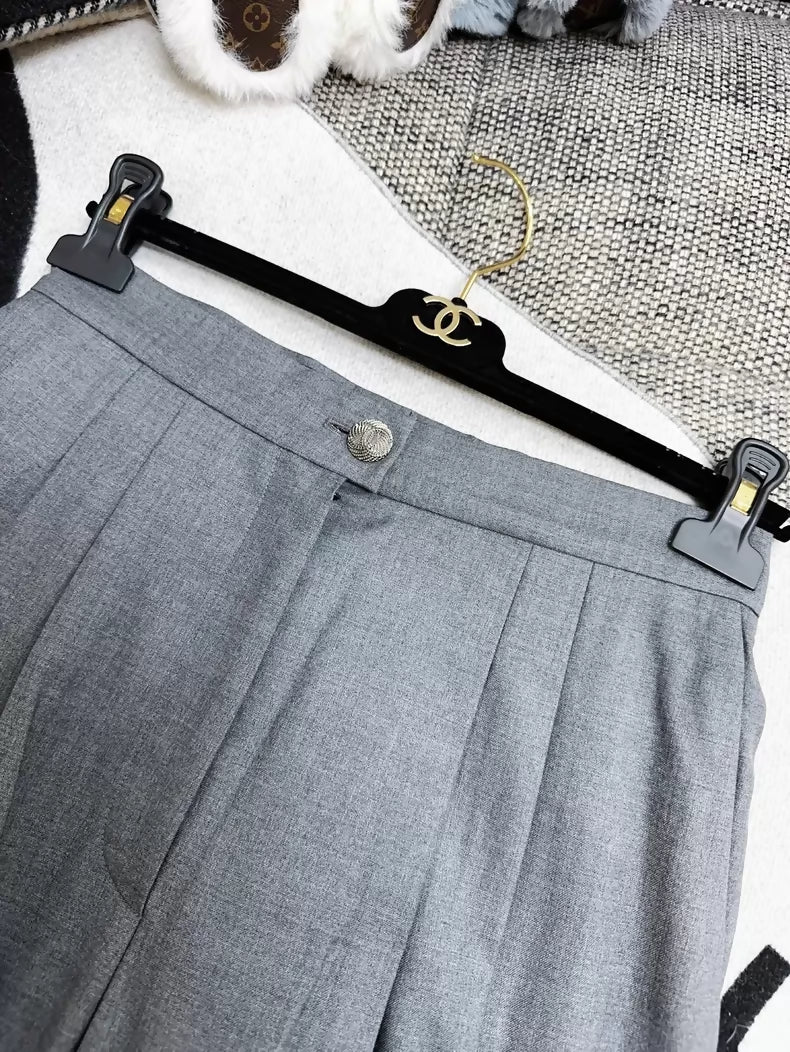 Chanel 22c grey oversized pleated suit trousers, - Image 6