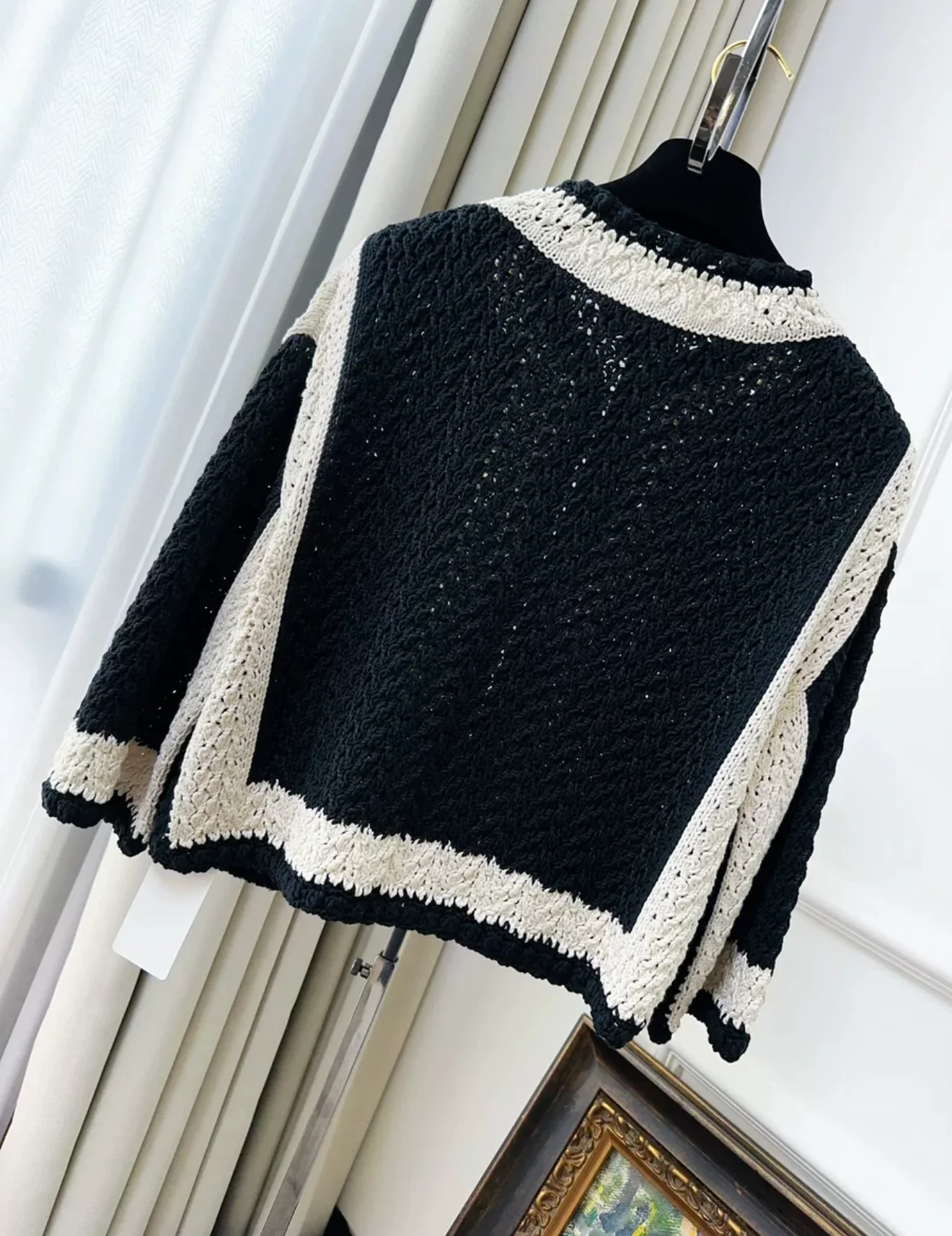 Chanel 22C Black and White Cardigan - Image 2