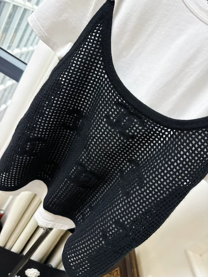 Chanel 22c Double C tank top with rhinestone chain - Image 3