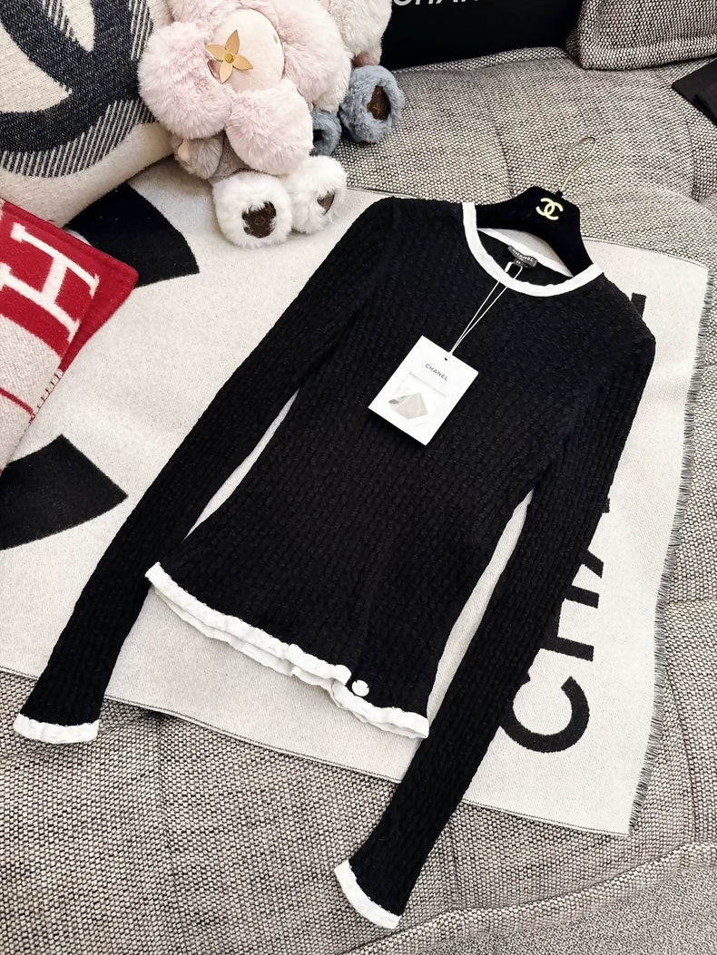 Chanel 22C black knit top - Image 3