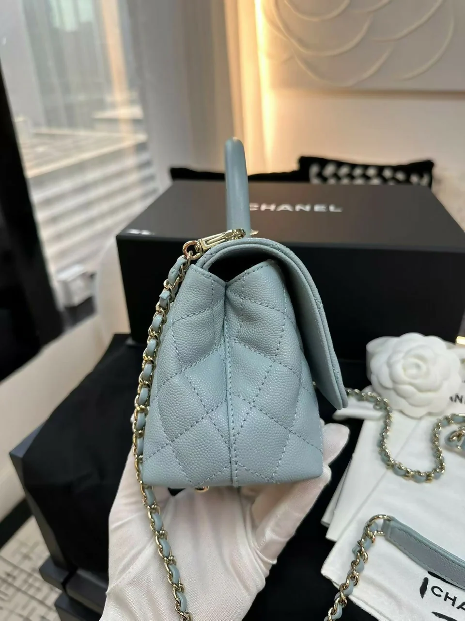 Chanel (22)Coco Handle Mini - Image 4