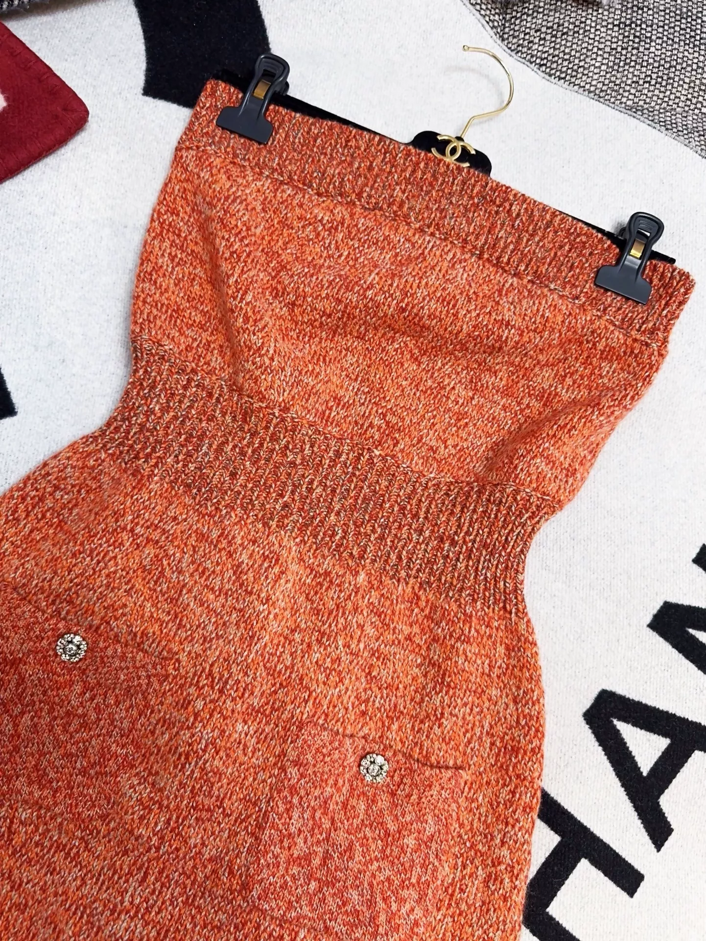 Chanel 22K orange tweed dress - Image 3