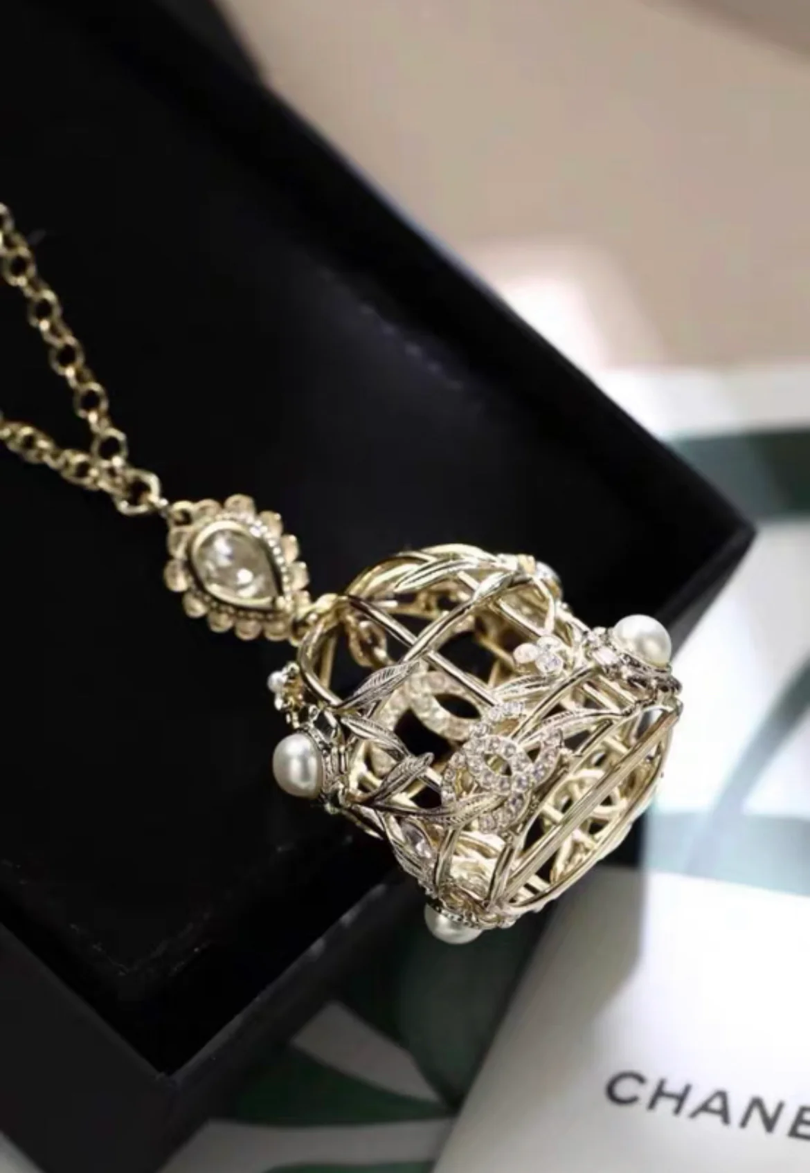 Chanel 22k birdcage necklace - Image 2