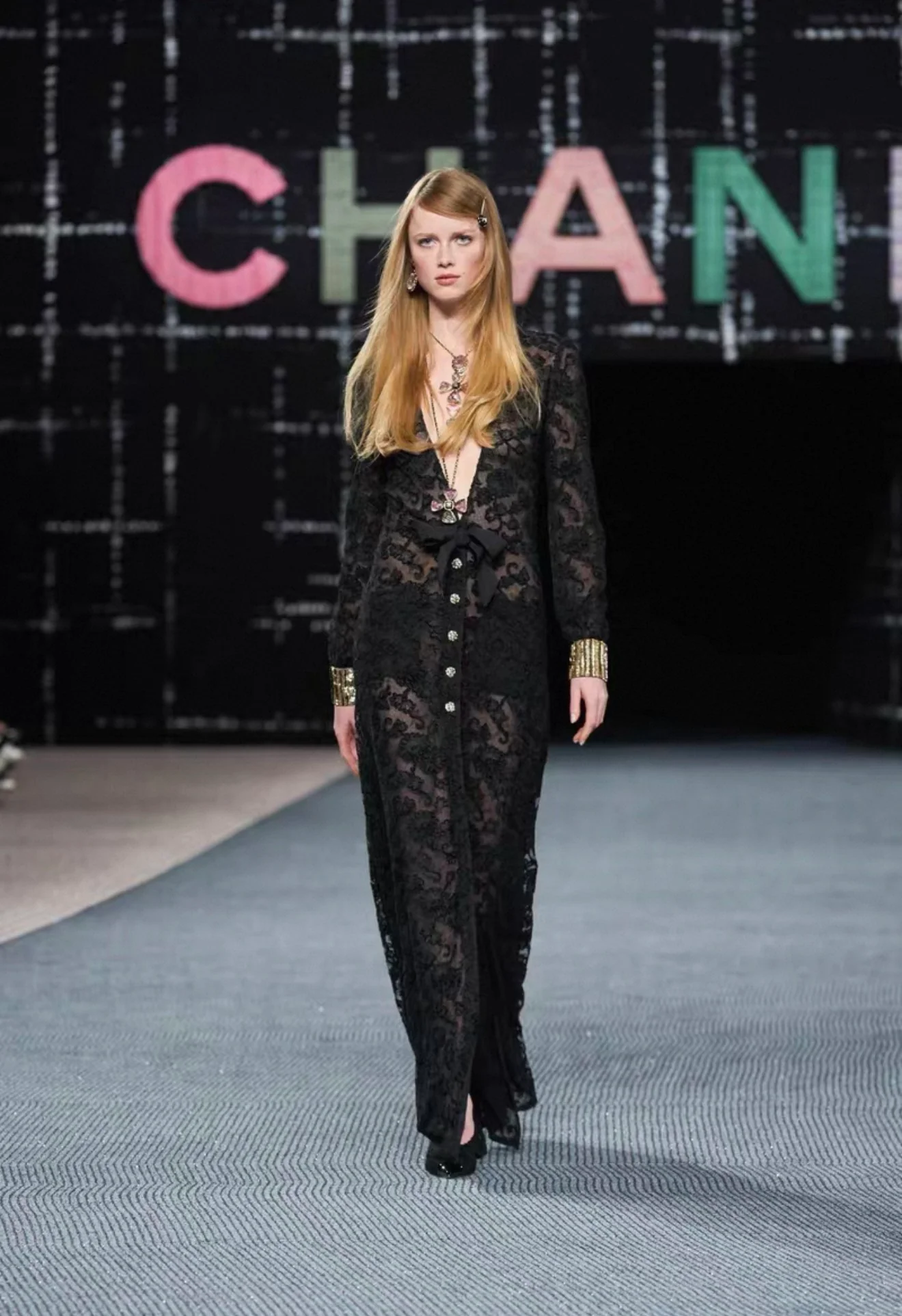 Chanel 22K Embossed Embroidered Lace Dress - Image 2