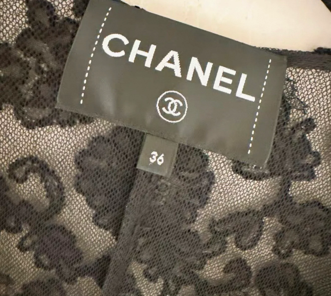 Chanel 22K Embossed Embroidered Lace Dress - Image 4