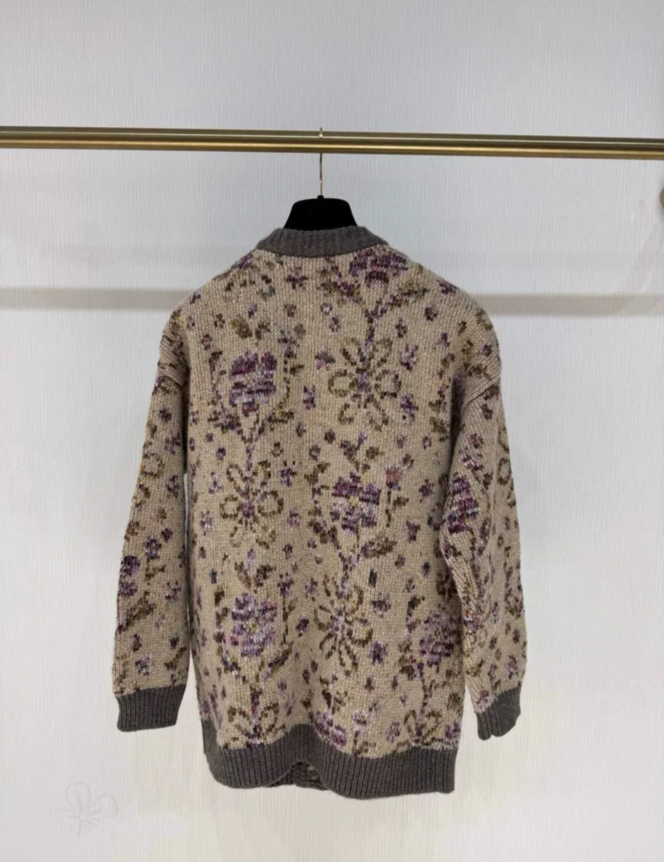 Chanel 22k floral knit cardigan - Image 4