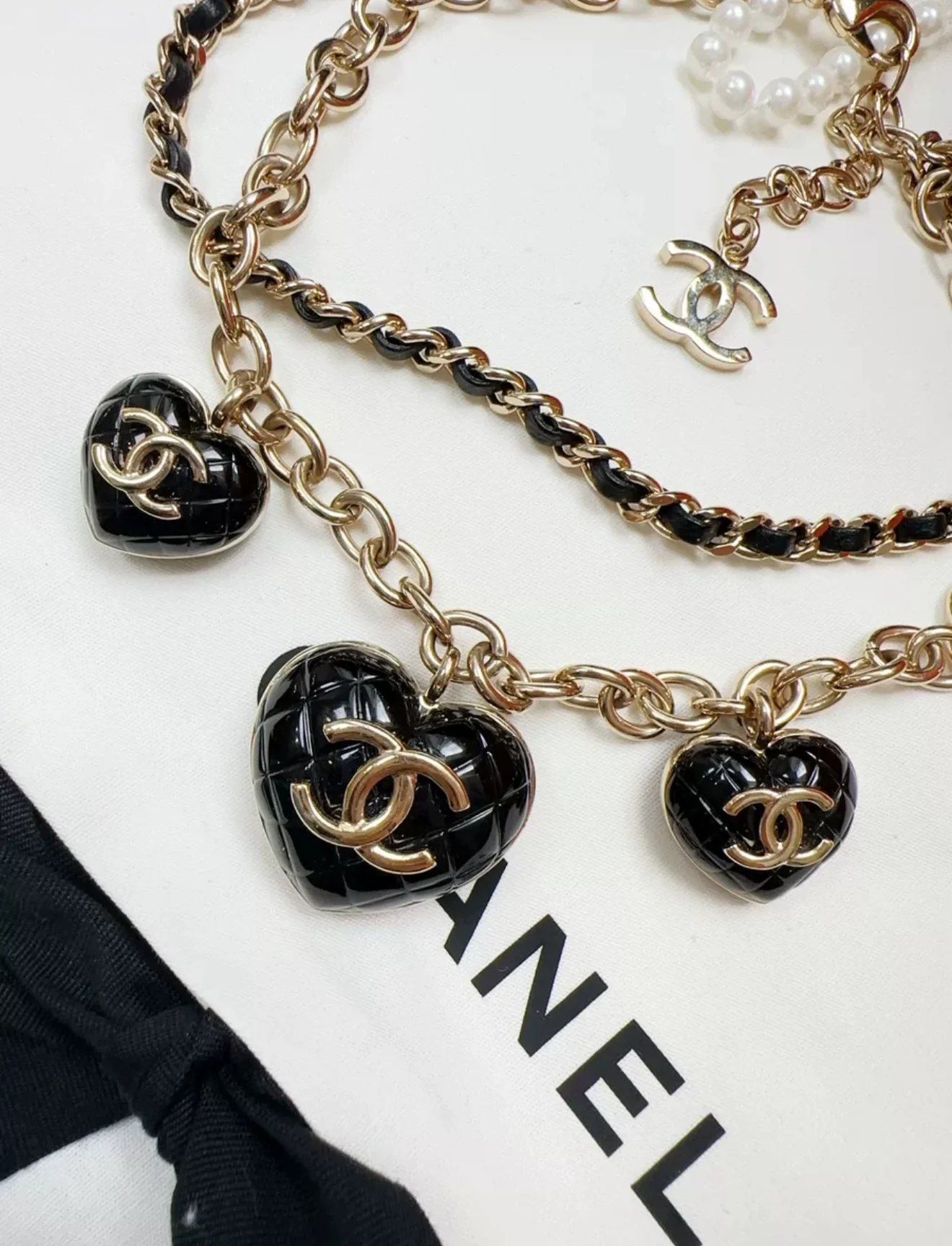Chanel 22k heart chain necklace choker - Image 2