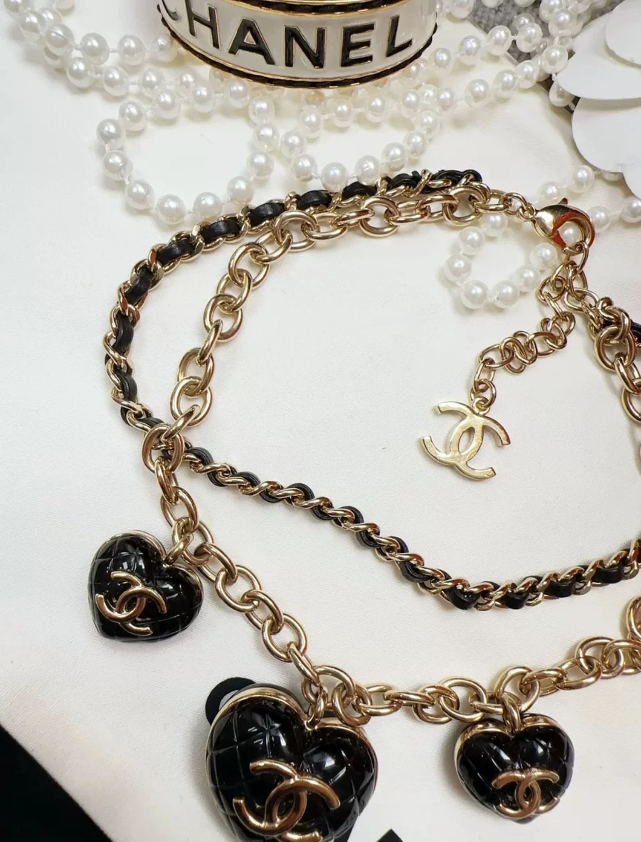 Chanel 22k heart chain necklace choker - Image 3