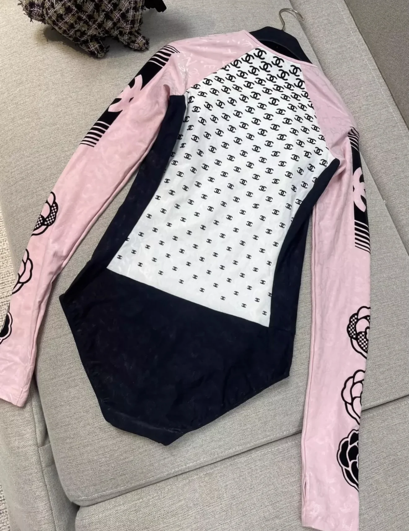 Chanel 22N N5 pink jumpsuit - Image 4