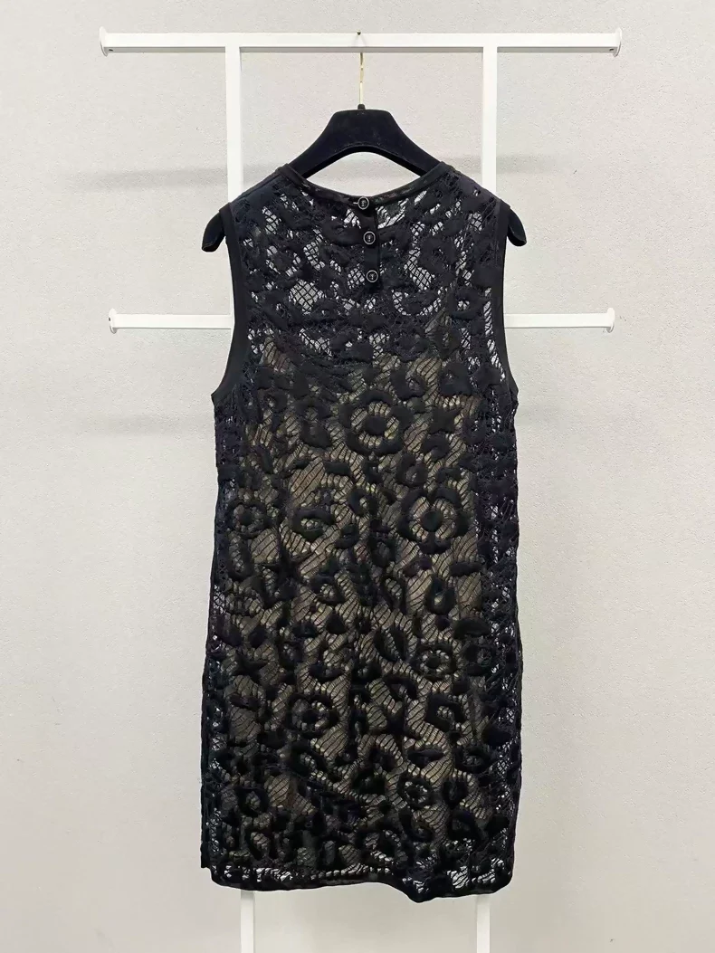 Chanel 22P black lace dress - Image 2