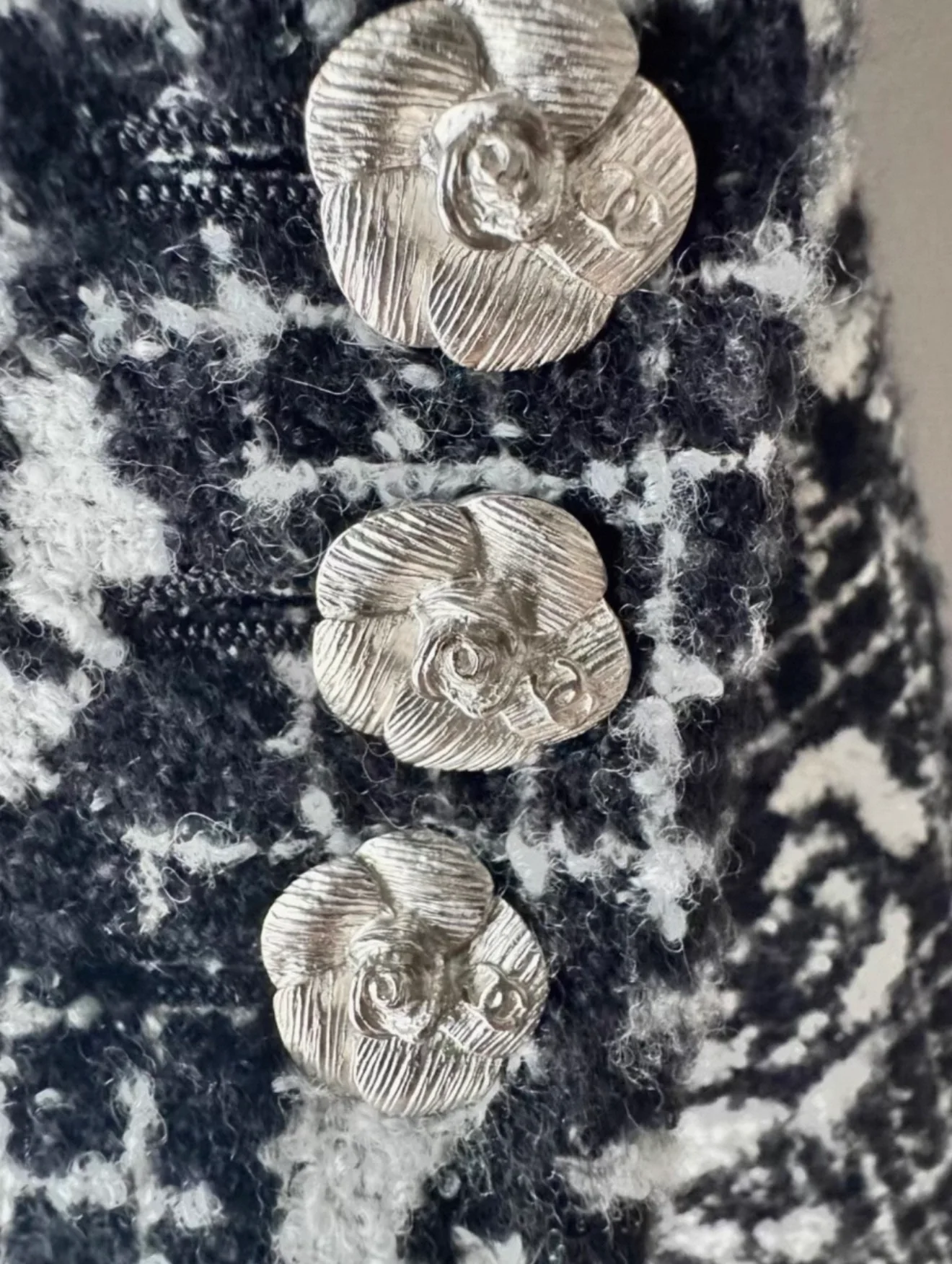 Chanel 22p black tweed camellia long coat - Image 3