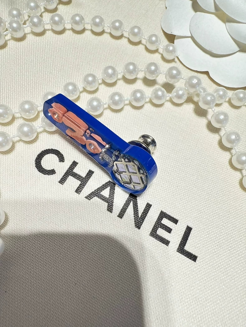 Chanel 22p Blue and Pink Acrylic Double C Microphone Brooch - Image 2
