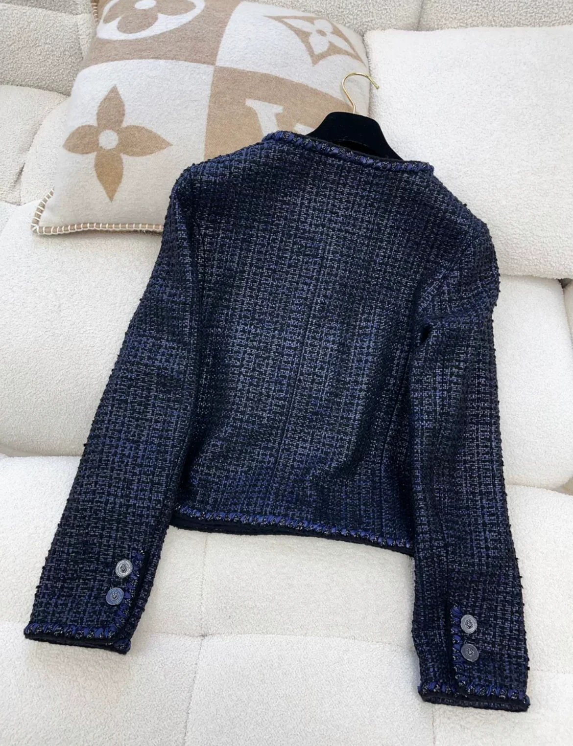 Chanel 22P Navy Blue & Black Tweed Jacket size 34 - Image 5