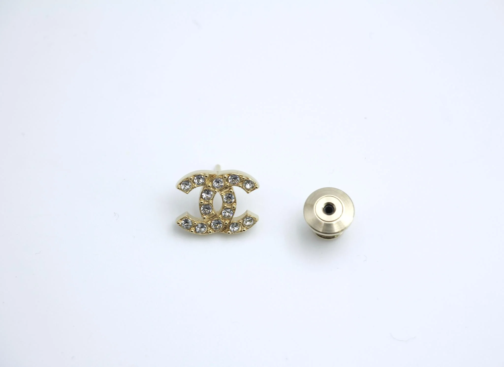Chanel 22P Rhinestone Cc Brooch