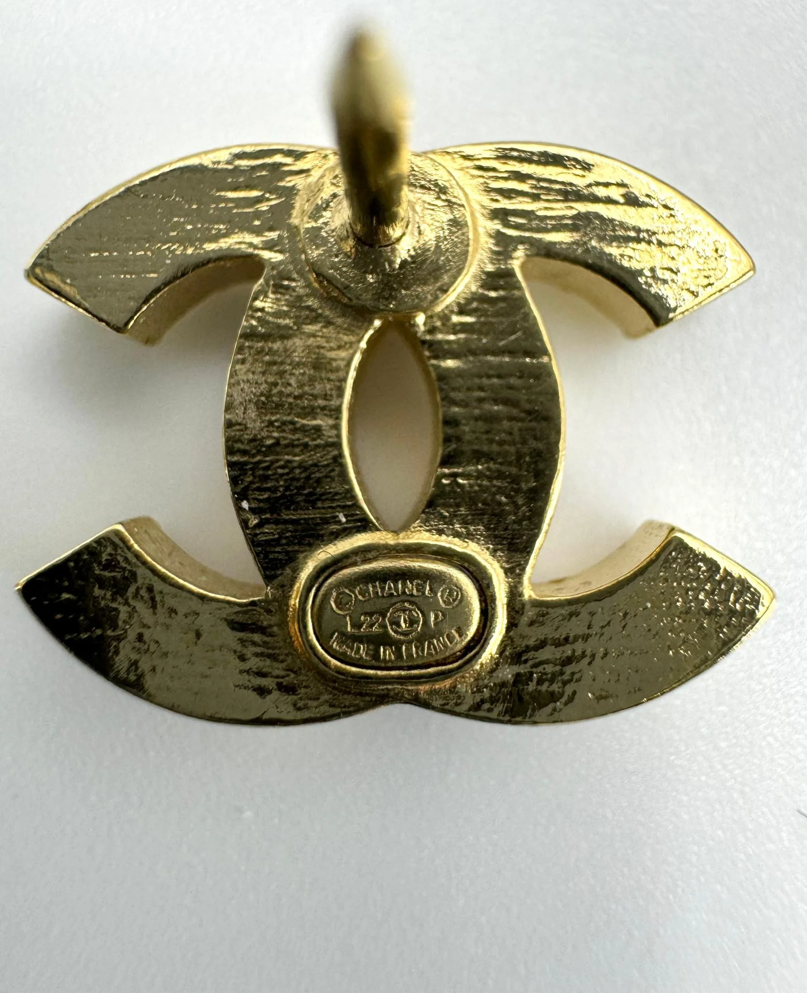 Chanel 22P Rhinestone Cc Brooch - Image 10