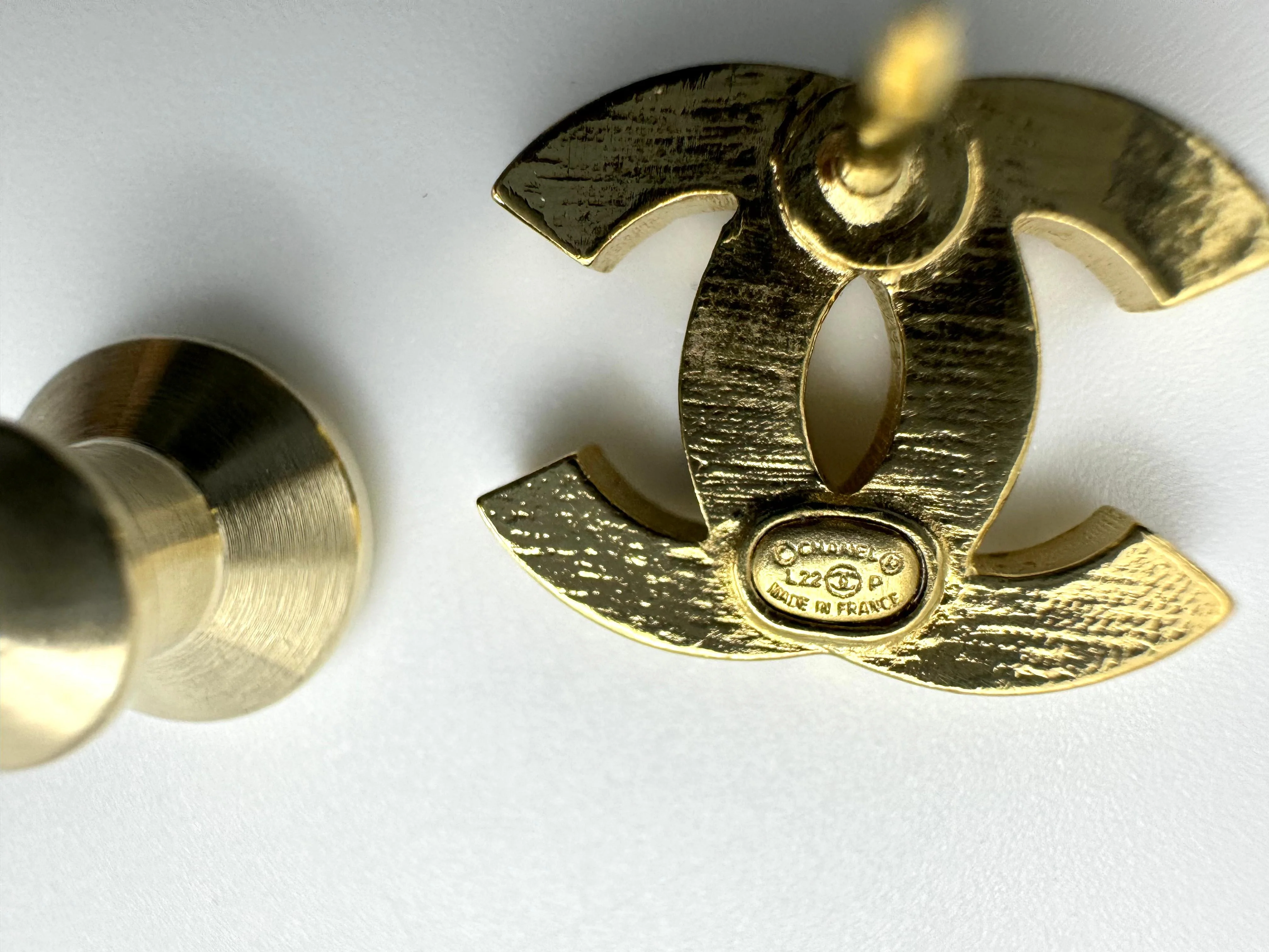 Chanel 22P Rhinestone Cc Brooch - Image 11