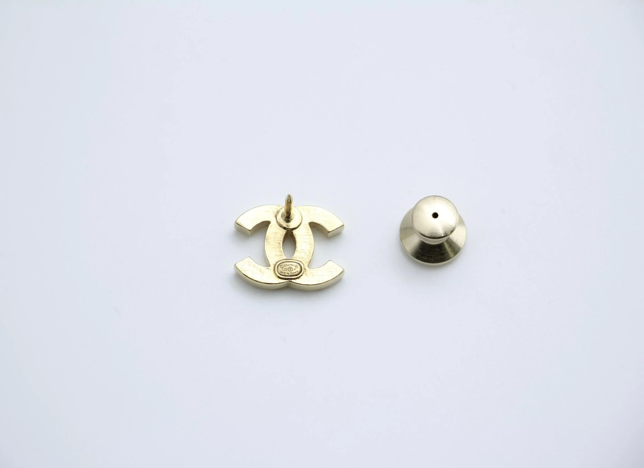 Chanel 22P Rhinestone Cc Brooch - Image 6