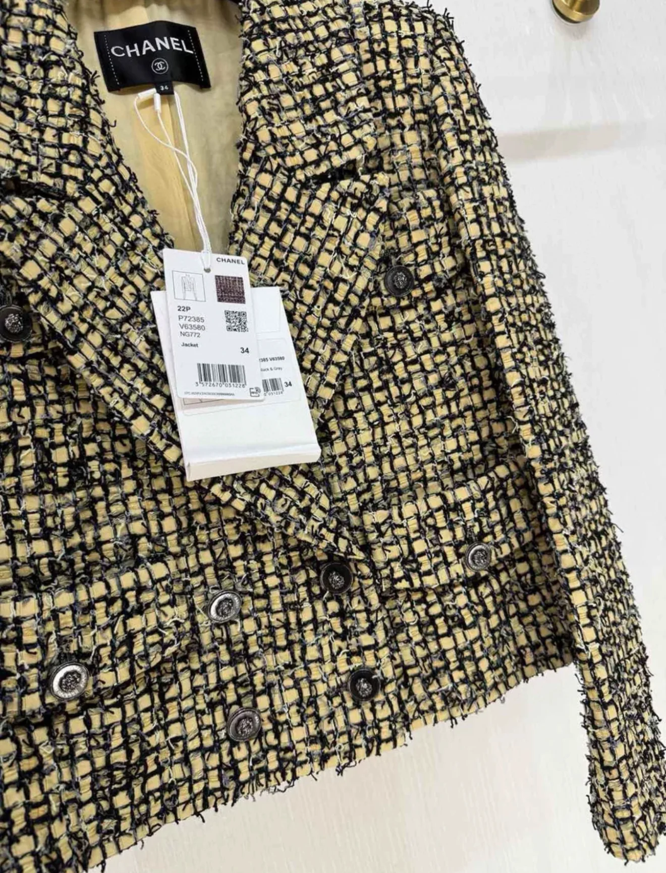 Chanel 22P tweed jacket - Image 2
