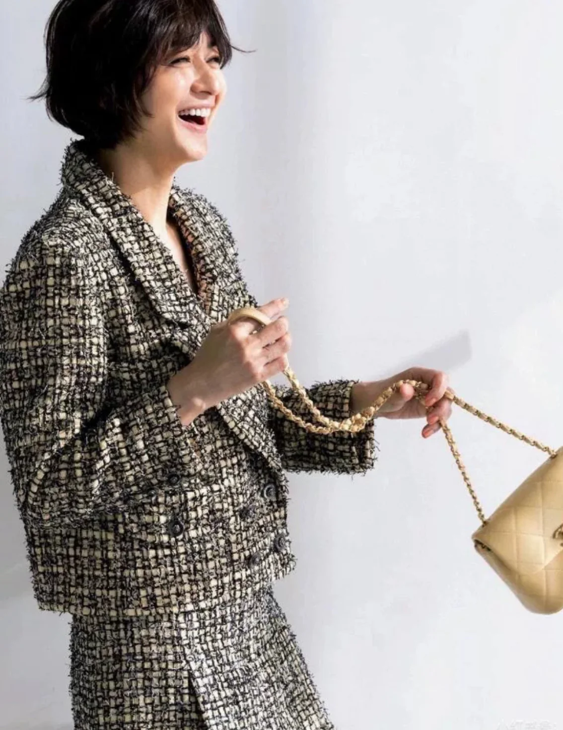 Chanel 22P tweed shorts - Image 5