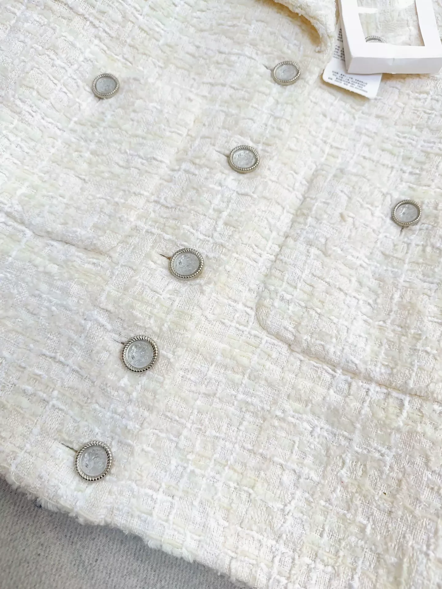 Chanel 22p white tweed jacket - Image 2