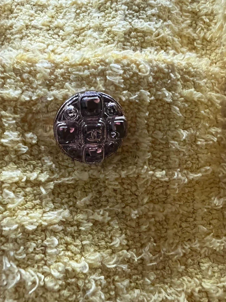Chanel 22S yellow tweed jacket - Image 2