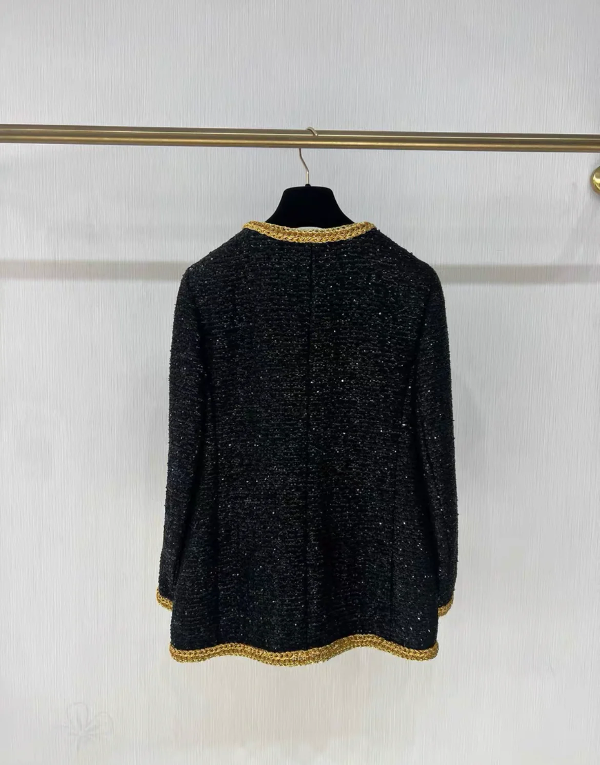 Chanel 22S black and gold sequin jacket size 34 - Image 3