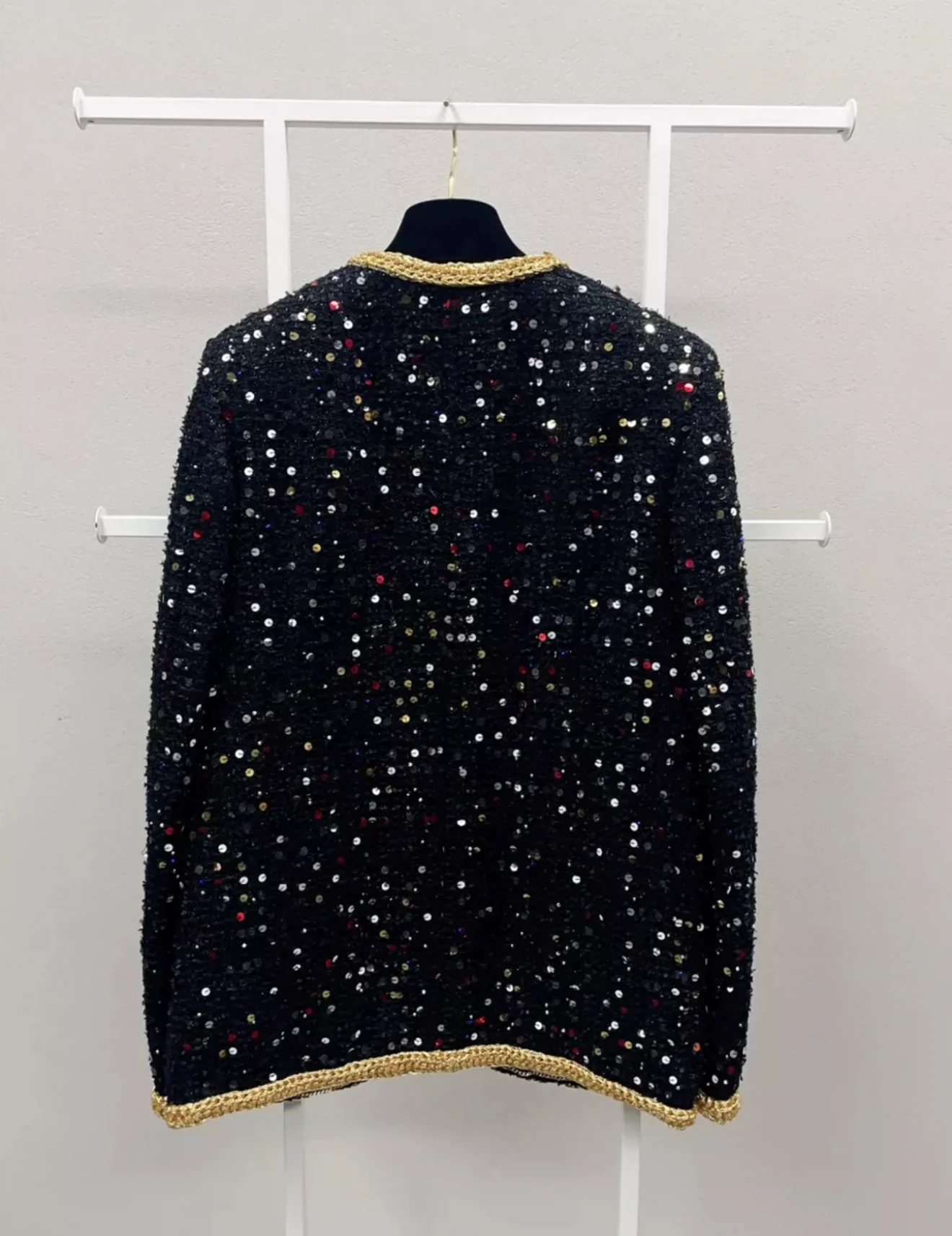Chanel 22S black & gold jacket & skirt - Image 3