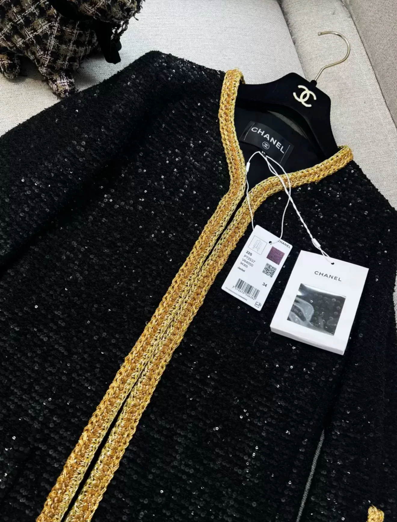 Chanel 22S black jacket size 34 - Image 2