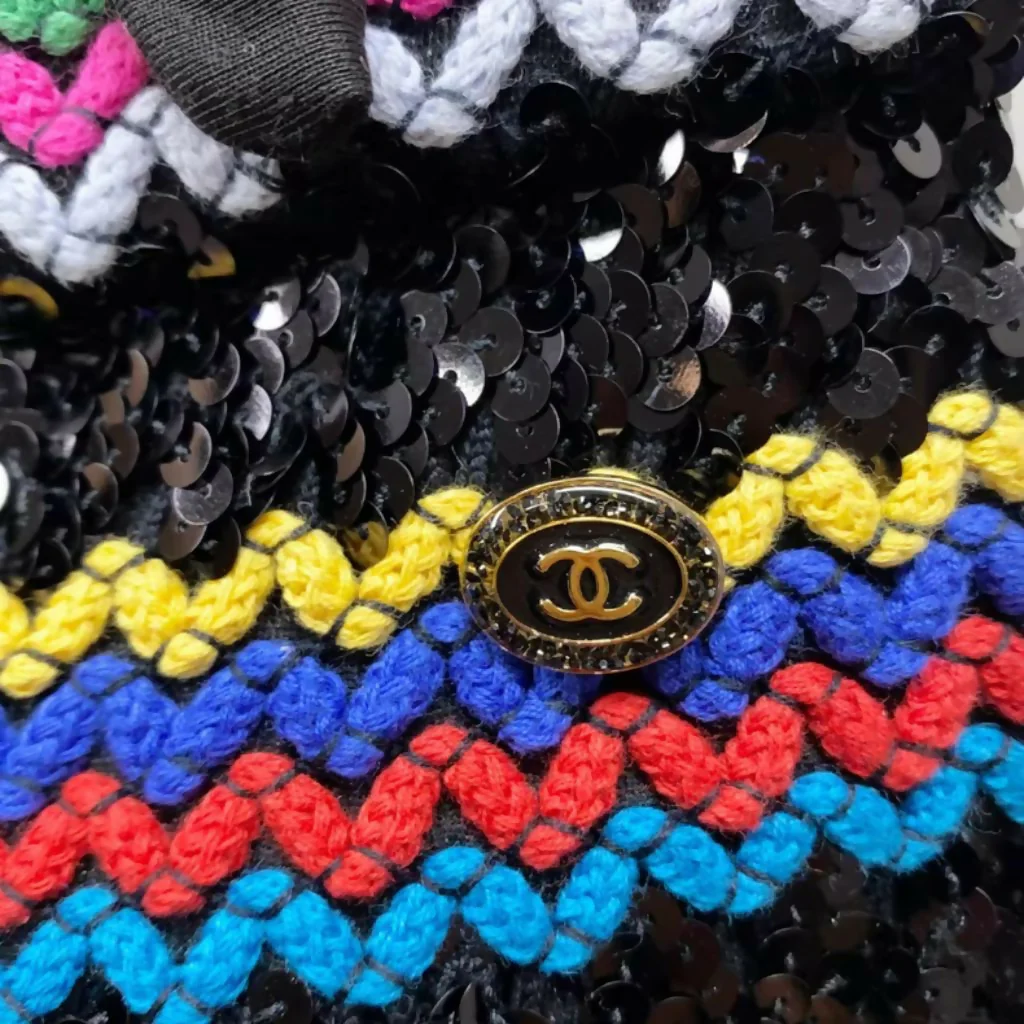 Chanel 22s colorful sequined skirt - Image 3