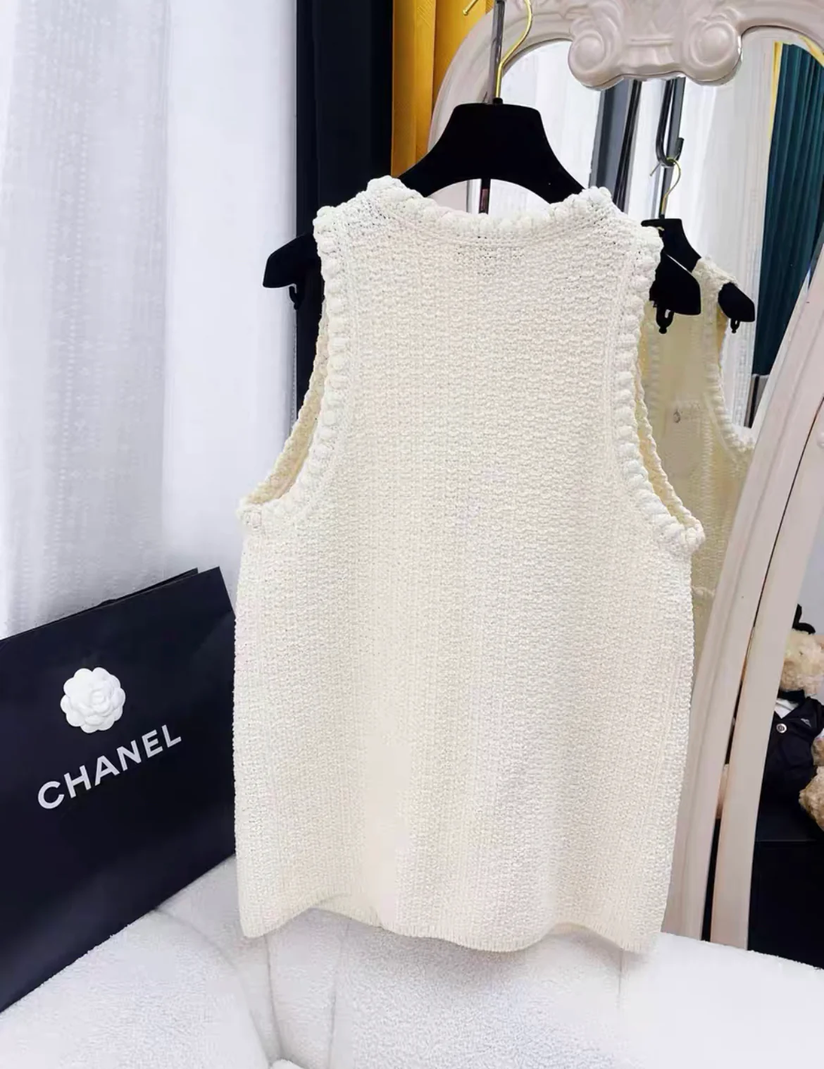 Chanel 22S Ecru Vest size 34 - Image 4