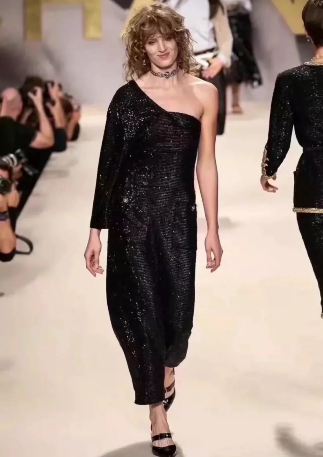 Chanel 22S Glittered Tulle Black Dress - Image 5