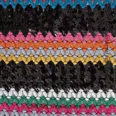 Chanel 22s skirt with multicolored sequins - Image 3