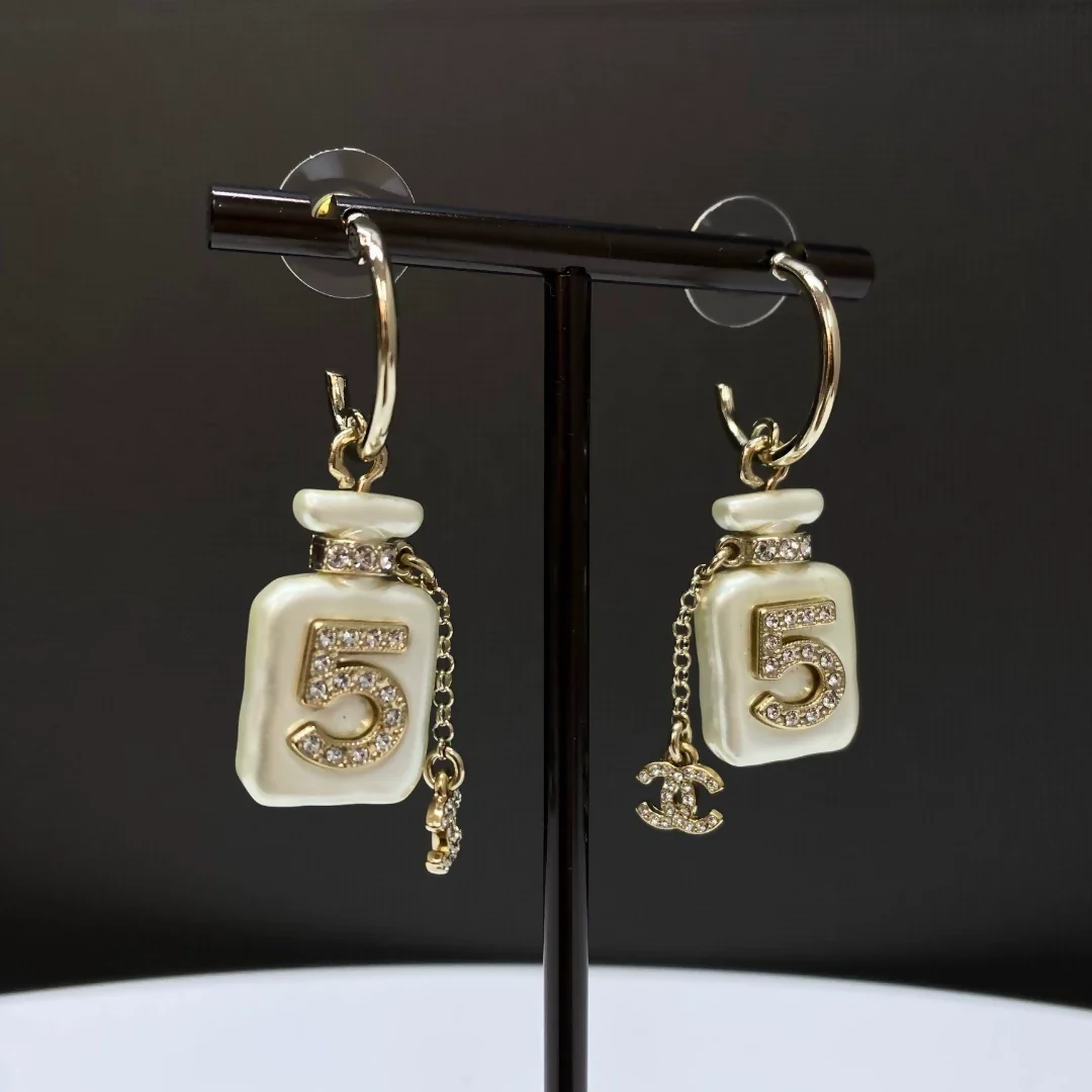 Chanel 22s Pearl White No. 5 perfume bottle pendant earrings - Image 2