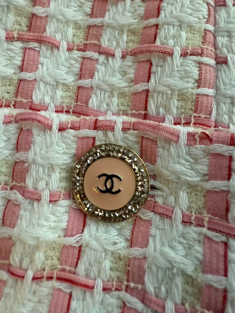 Chanel 22s pink and white checkered jacket - Image 2