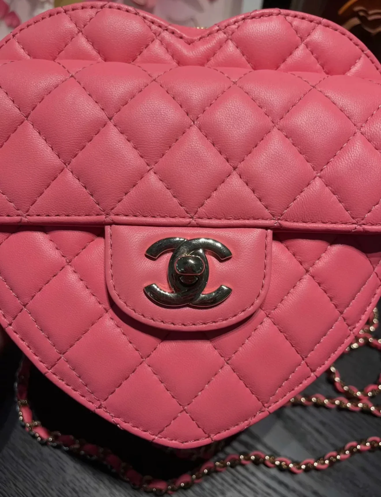 Chanel 22S Pink Heart Bag Large - Image 2